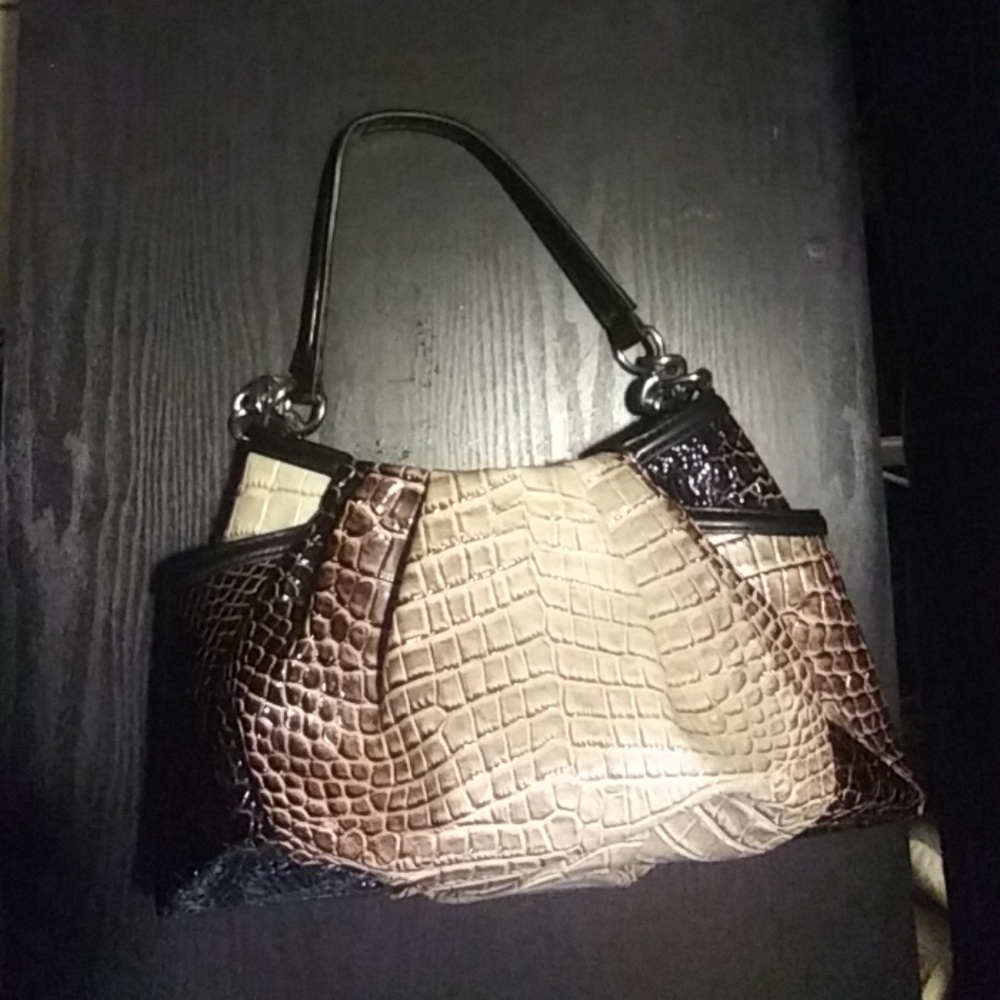 Purse - Picture 2 of 3